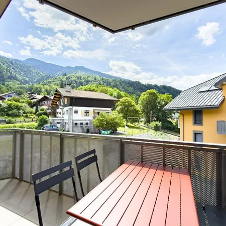 For 6 People With Balcony & Parking Apartamento *